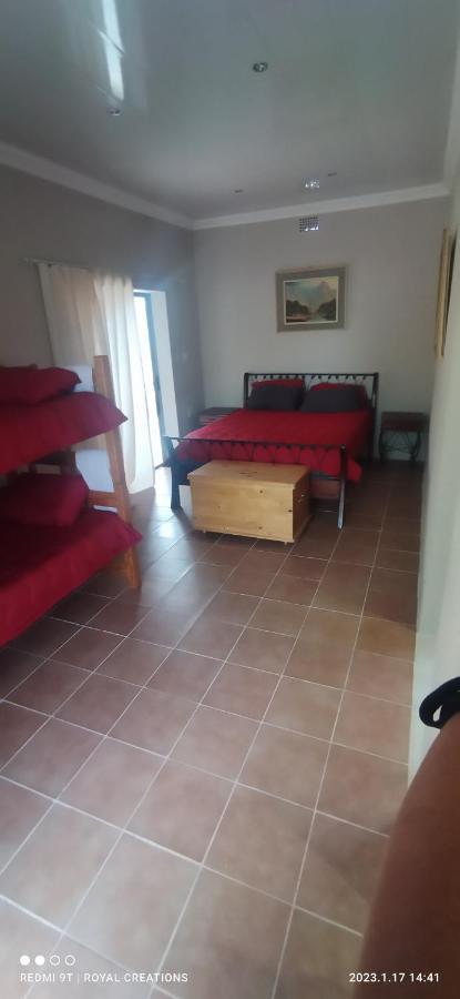 Royal Karoo Cottage Unit 1 Бофорт-Уэст Экстерьер фото