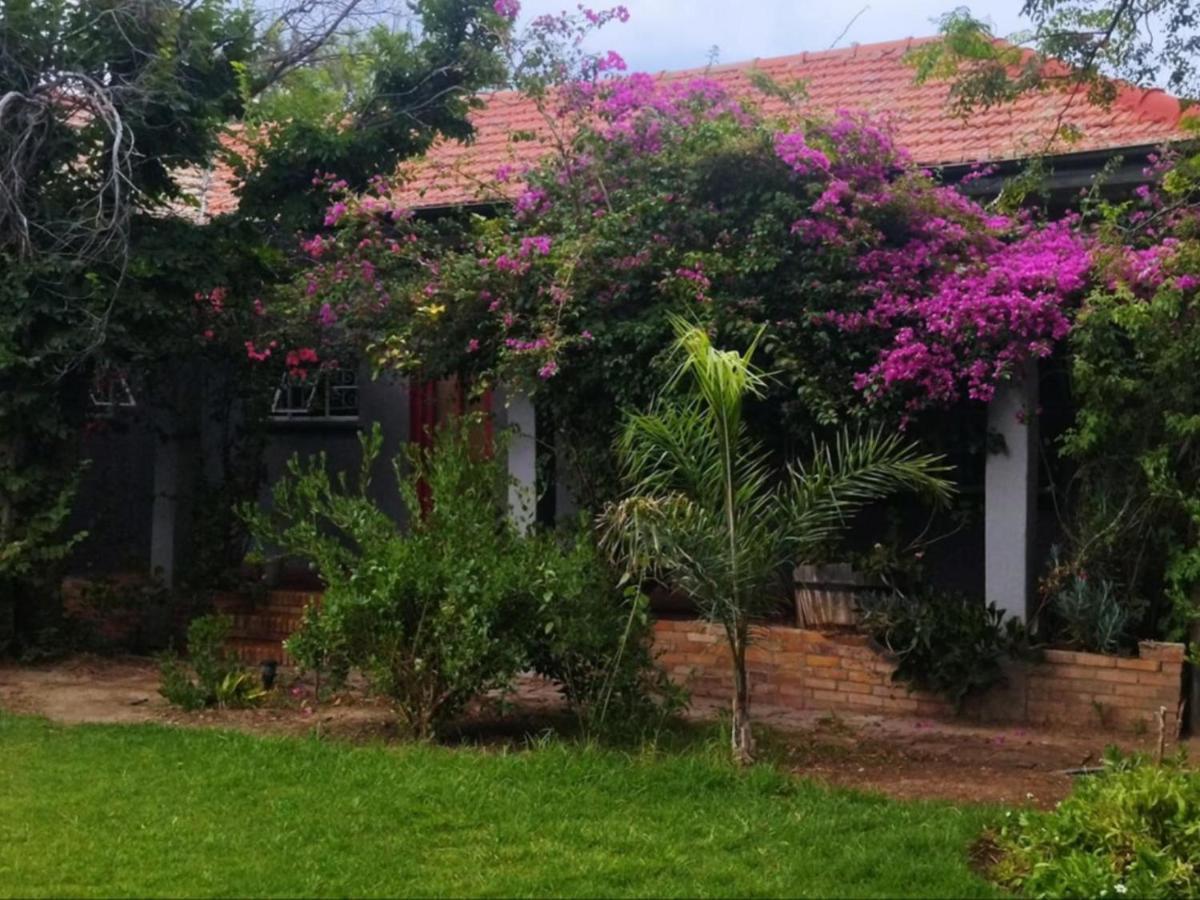 Royal Karoo Cottage Unit 1 Бофорт-Уэст Экстерьер фото